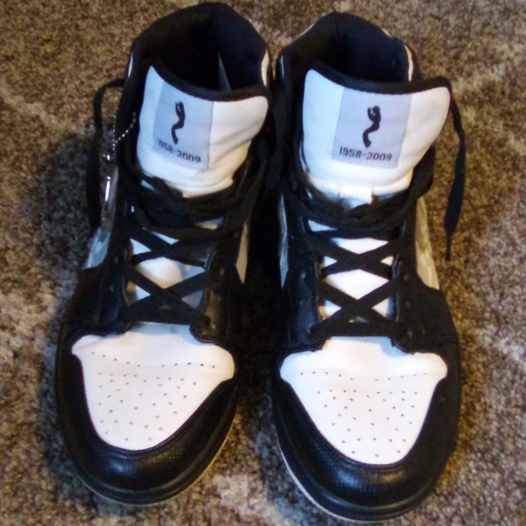 Meet your Posher, John - Picture 8 of 9